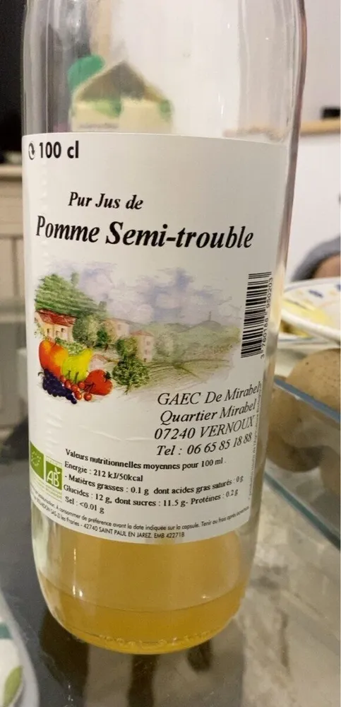 Jus de pomme semi-trouble