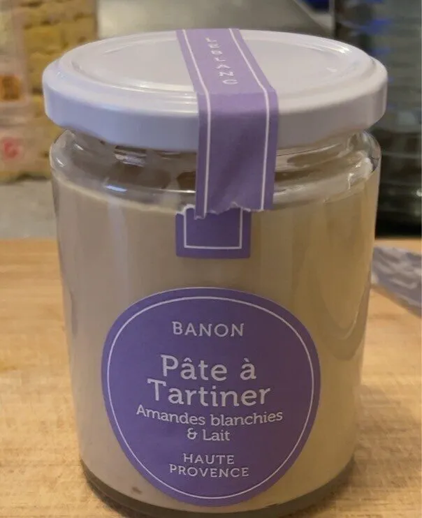 Pâte à tartiner aux amandes blanchies et lait