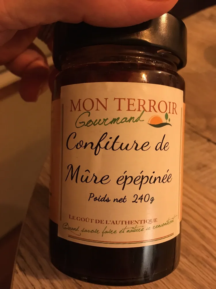 Confiture de mûres épépinés