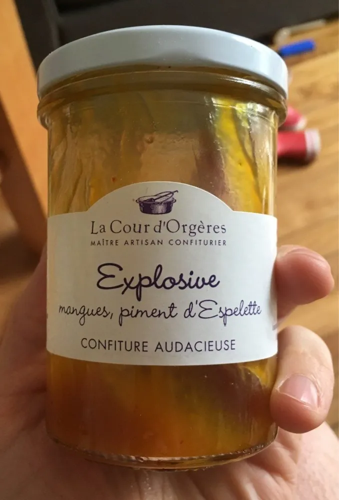 Explosive, mangues, piment d'Espelette
