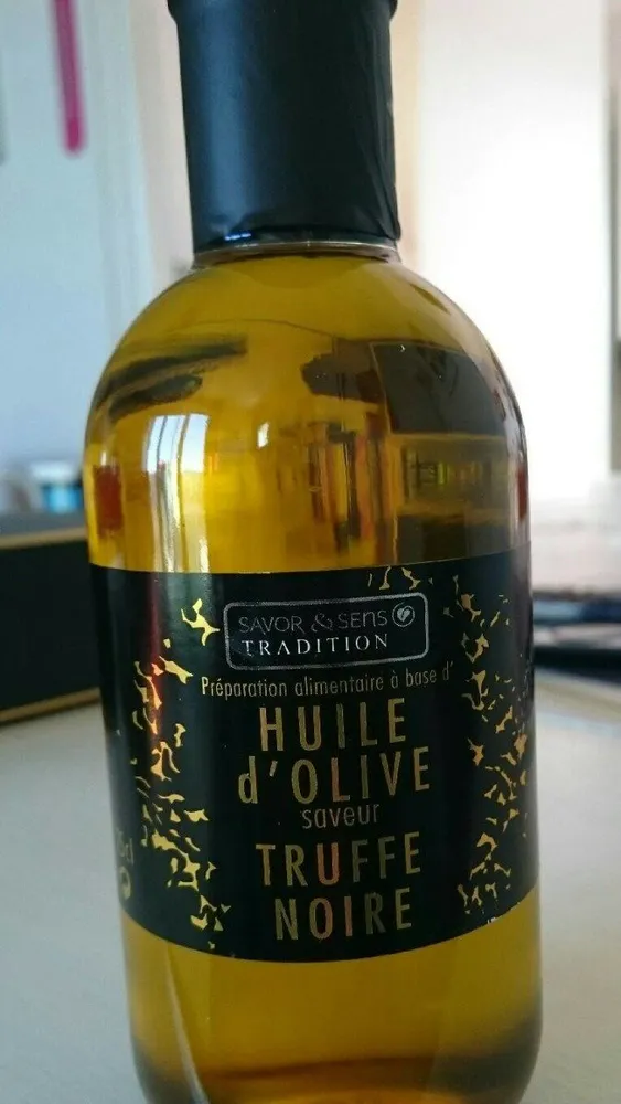 Huile d'olive saveur truffe noire