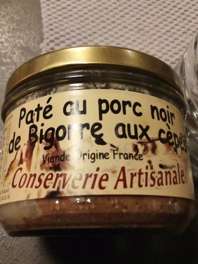 Pâte au porc noir de bigorre aux cèpes