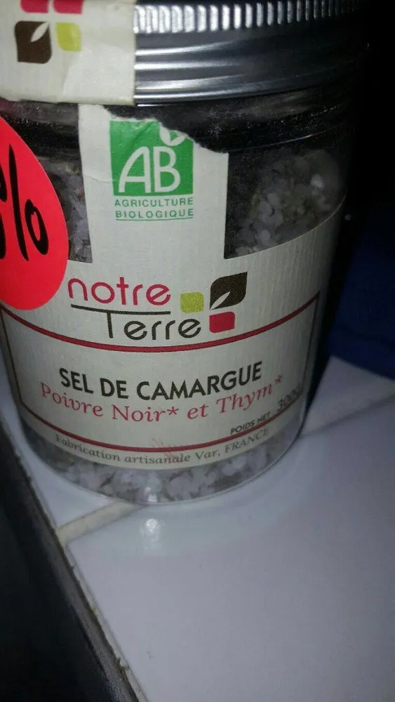 Sel de camargue poivre noir et thym