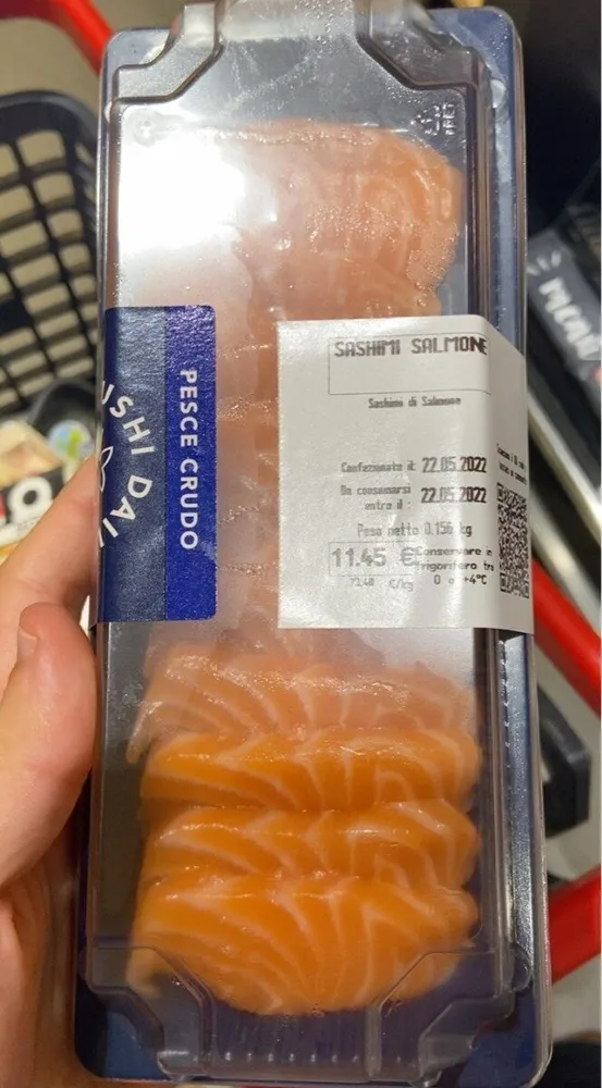 Sashimi salmone