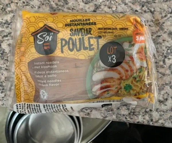 Nouilles instantanées saveur poulet
