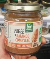 Purée d'amande complète