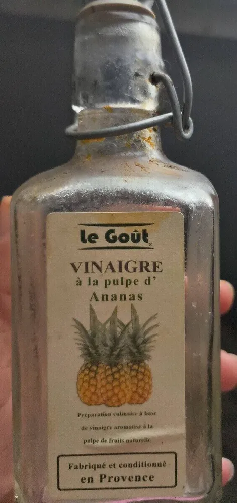 Vinaigre à la pulpe d'ananas