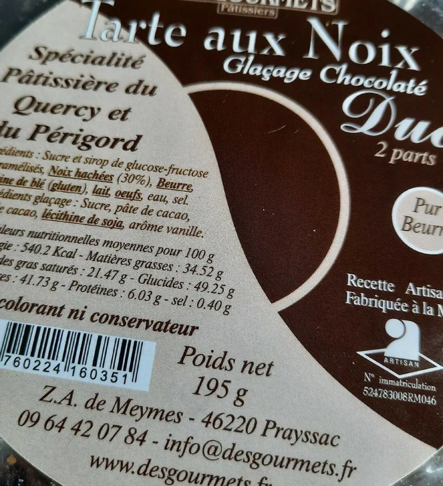 Tarte aux noisettes glaçage chocolaté