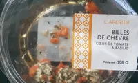 Billes de chèvre, coeur de tomate et basilic