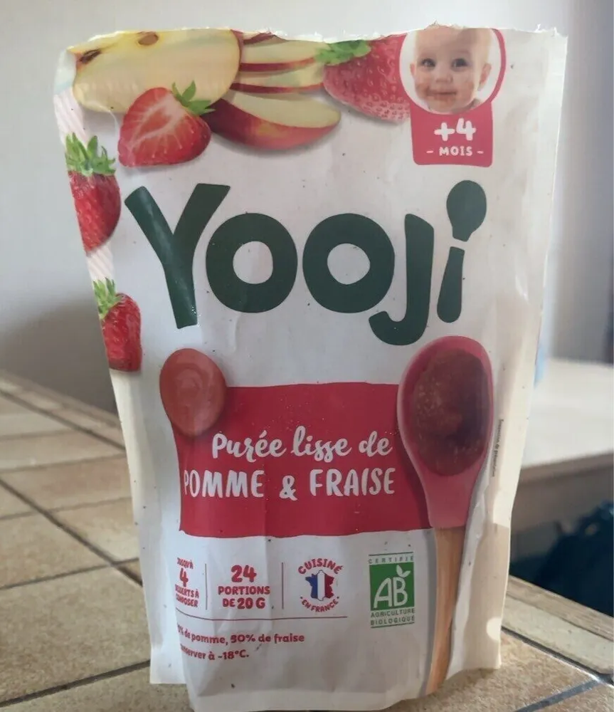 Purée lisse de pomme et fraise