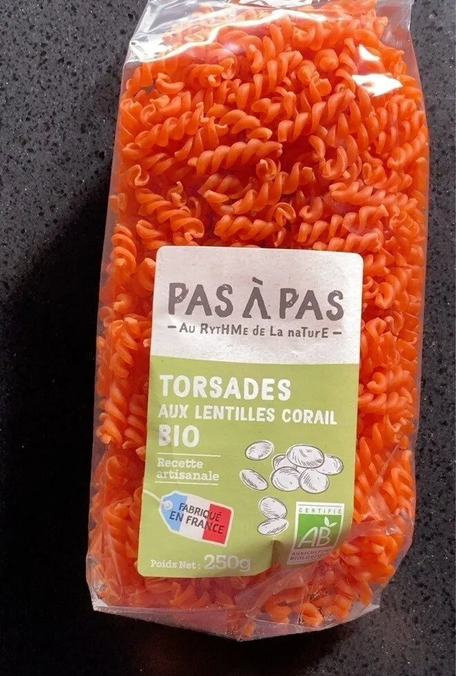 Torsade aux lentilles corail