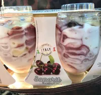Créme glacée goût cerise amaréna