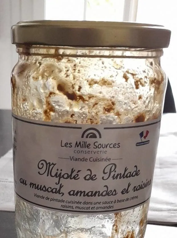 Mijoté de pintade au muscat amandes et raisins