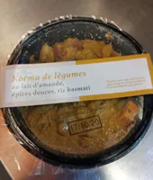 Korma de légumes au lait d'amande, épices douces, riz basmati