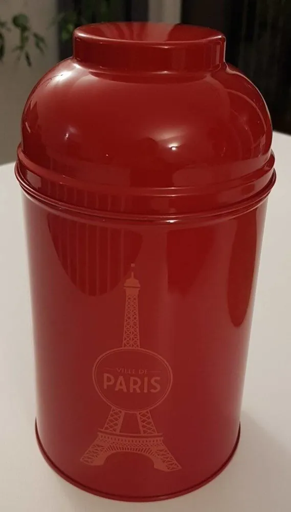 Boîte rouge friandises assorties