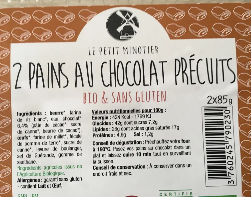 Pains au chocolat précuits
