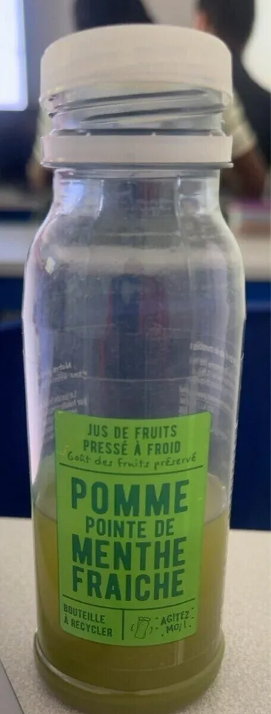 Jus de fruits pressés à froid pomme pointe de menthe fraiche