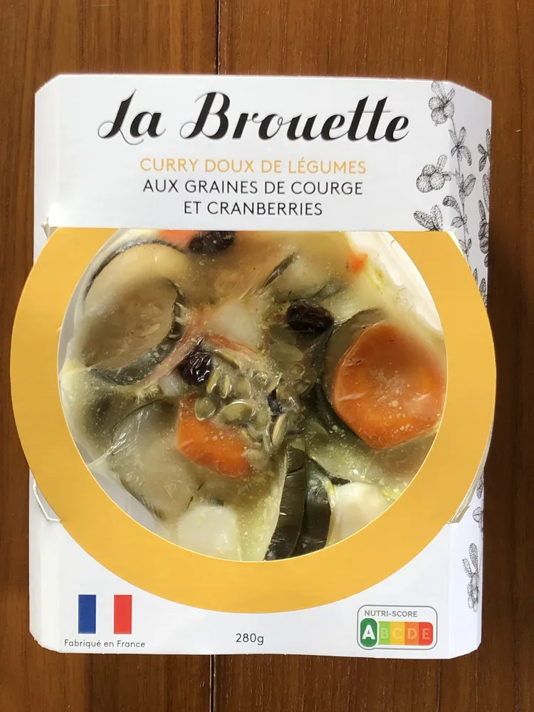 Curry doux de légumes aux graines de courges et cranberries