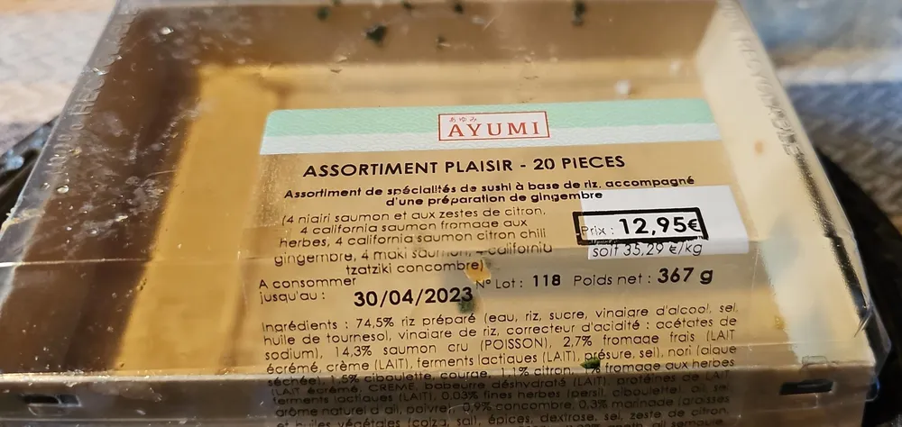 Assortiment de spécialité de sushi a base de riz