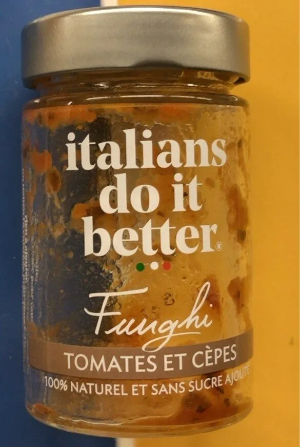 Tomates et cepes funghi