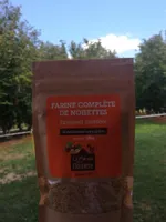 Farine complète de noisettes