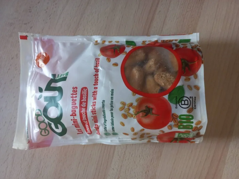 Les mini baguettes tomates et touche de basilic