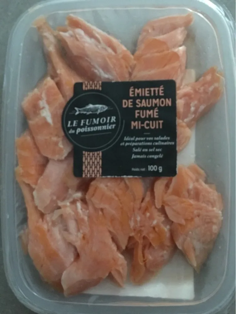 Émietté de saumon fumé mi-cuit