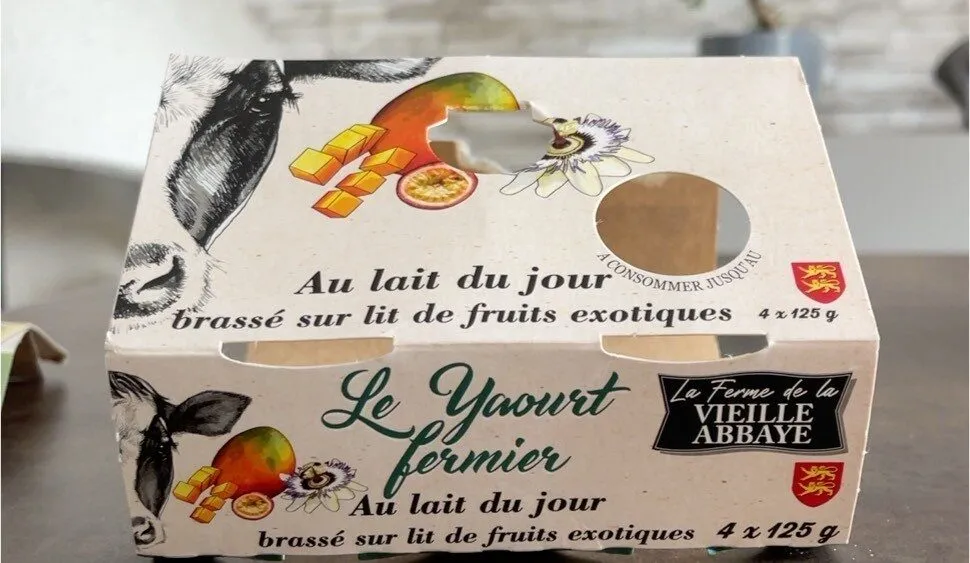 Brassé sur lit de fruits exotiques