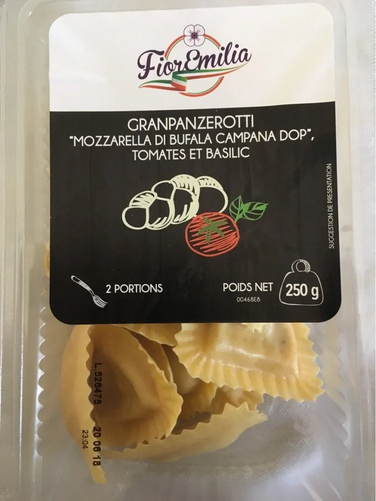 Granpanzerotti mozzarella tomates et basilic