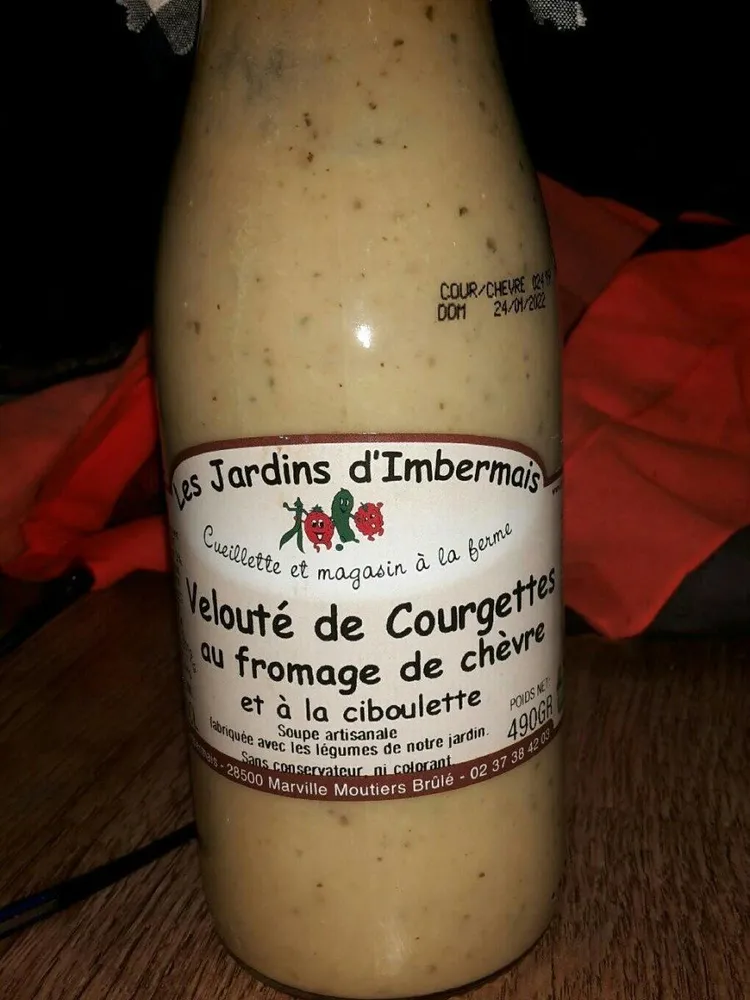 Veloute de courgettes au fromage de chevres et a la ciboulette