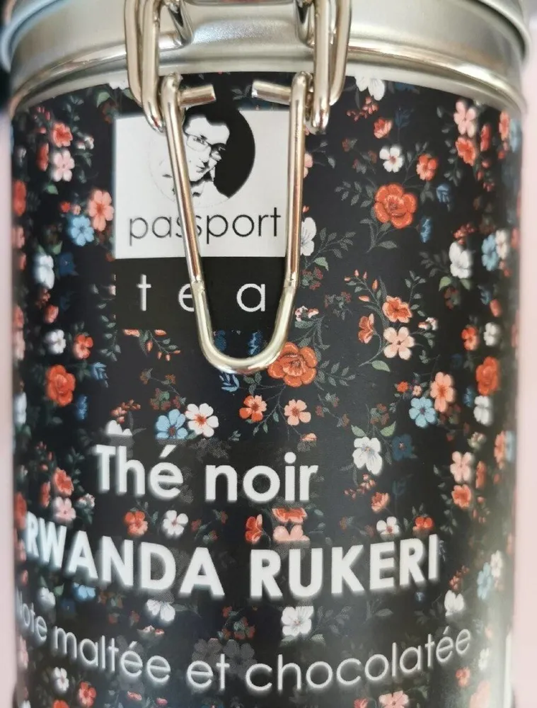 The noir Rwanda rukeri