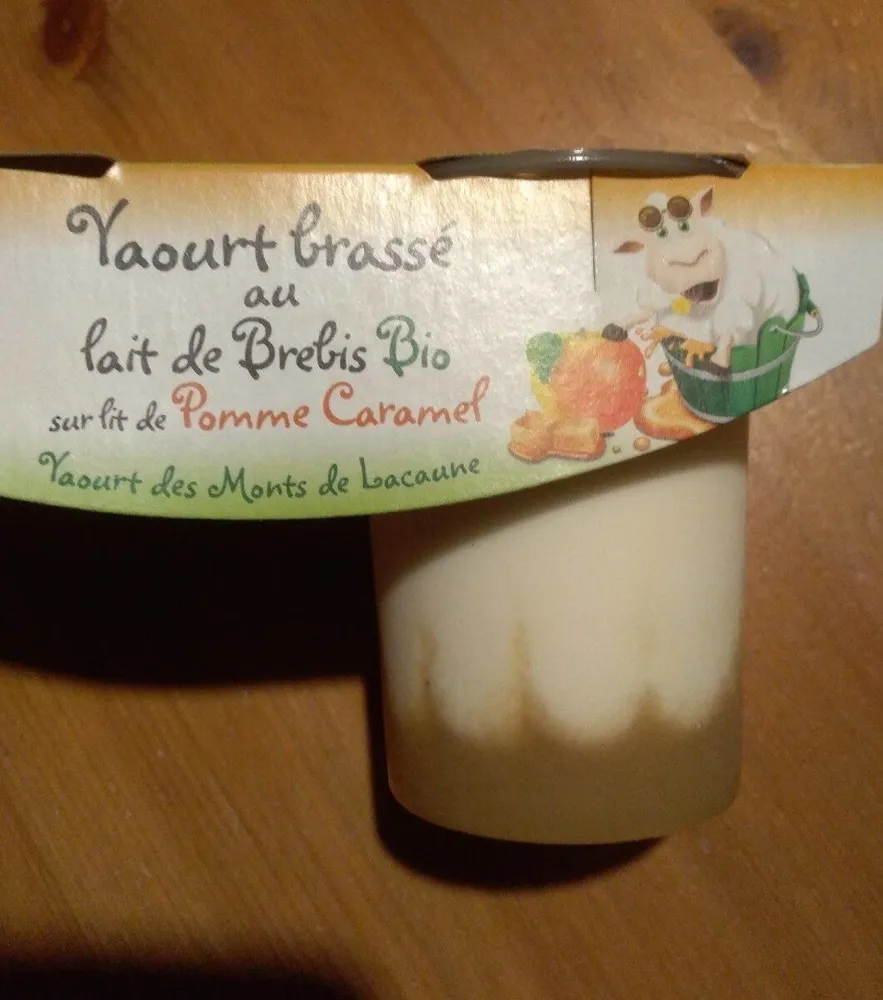 Yaourt brassé au lait de brebis bio sur lit de pomme caramel