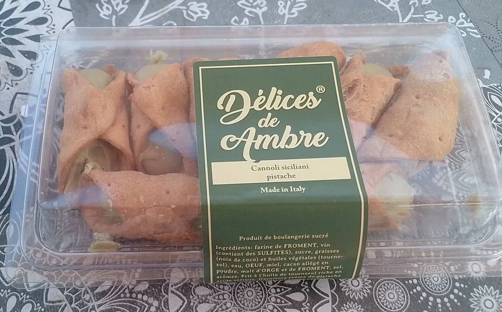 Cannoli siciliani pistache