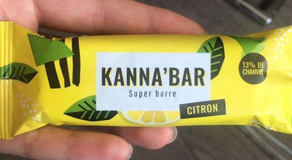 Super barre cacahuetes amandes cranberry