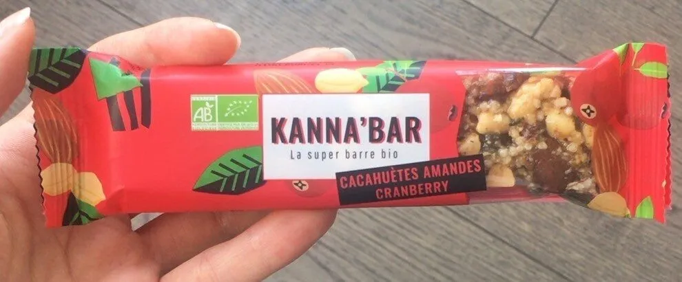 Barre cacahuètes amandes cranberry