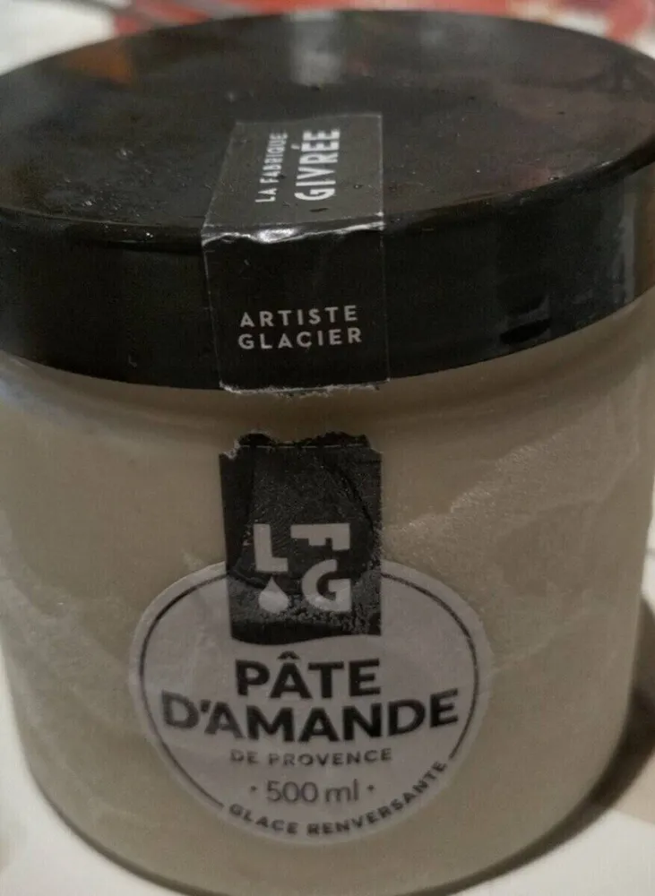 Glace pâte d'amande