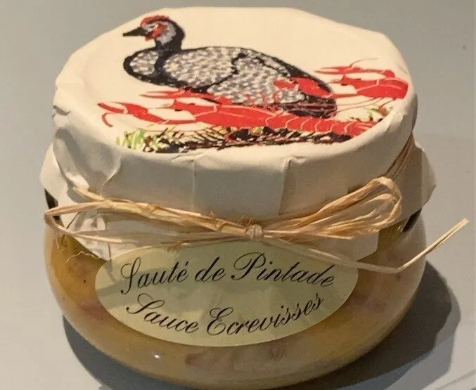 Sauté de pintade sauce écrevisses