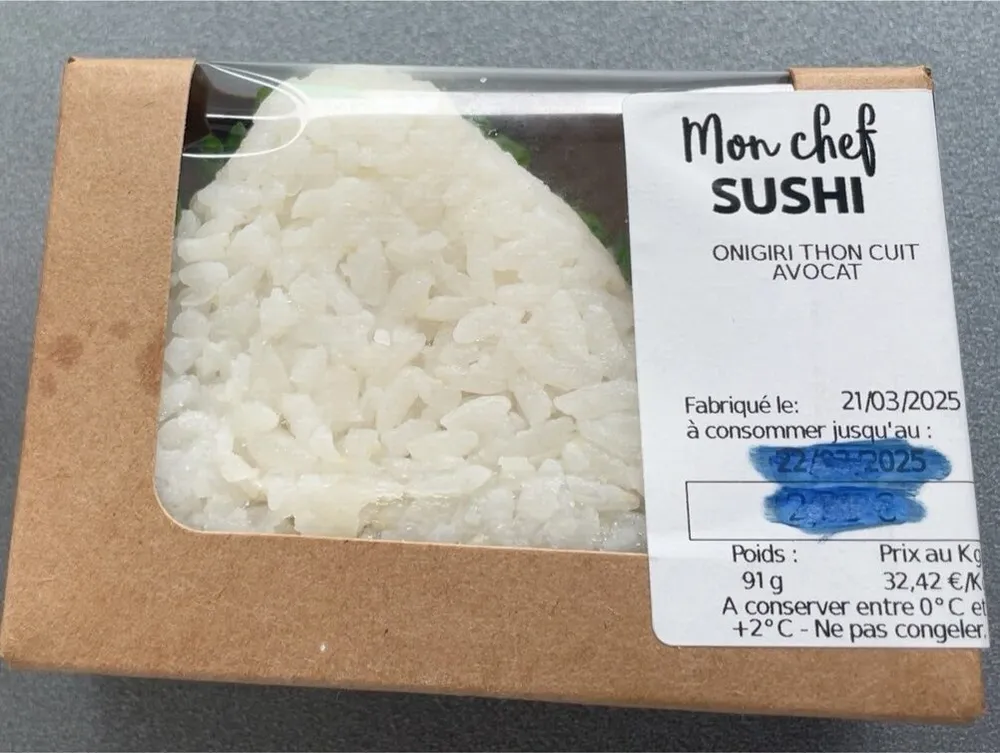Onigiri thon cuit avocat