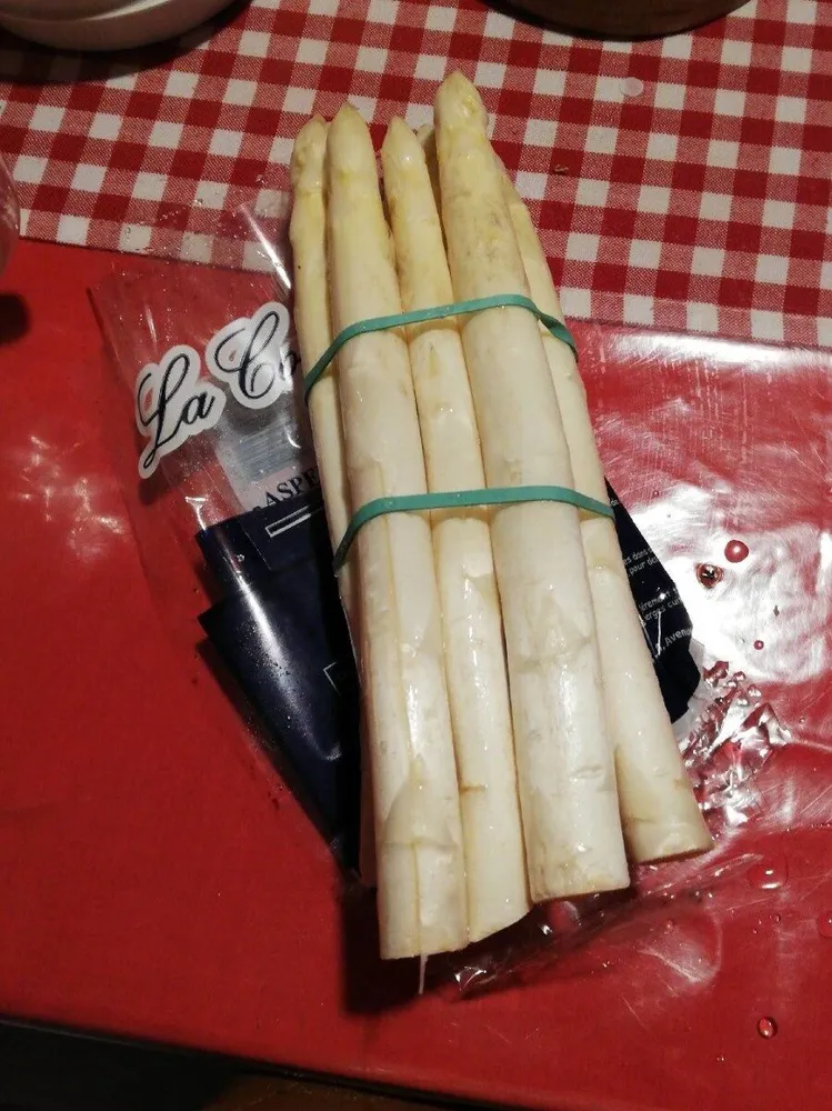 Asperges blanches/violettes
