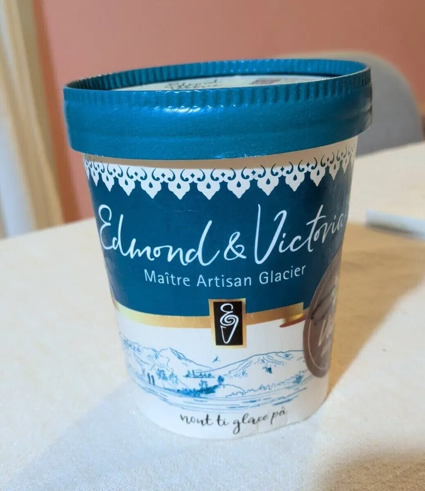 Glace vanille aux 3 noix (Amande, Pécan, Macadamia)