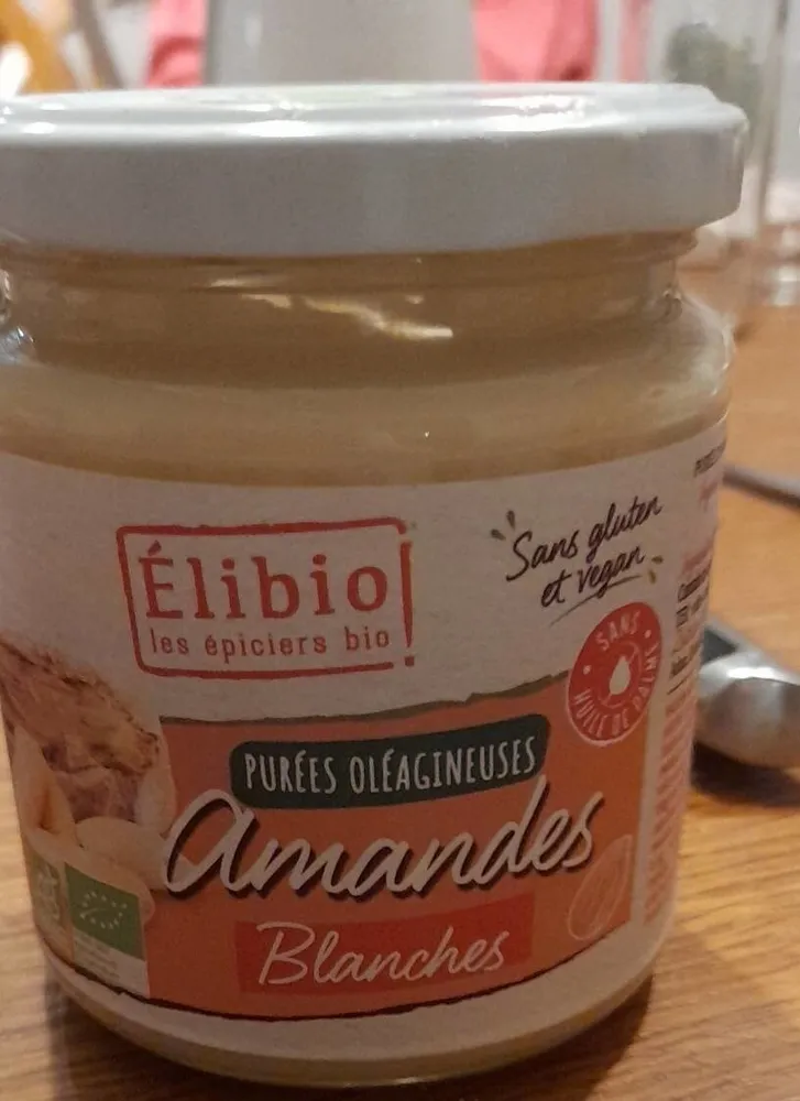 Purée d'amandes blanches