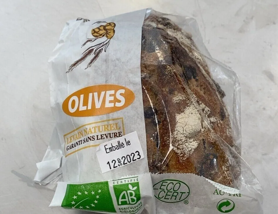 Pain aux olives