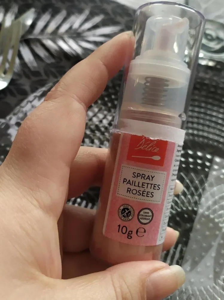 Spray paillettes rosées