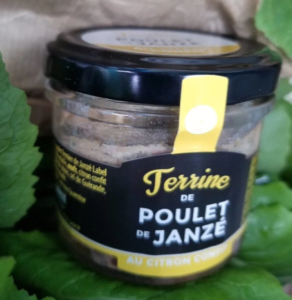 Terrine de poulet de Janzé au citron confit