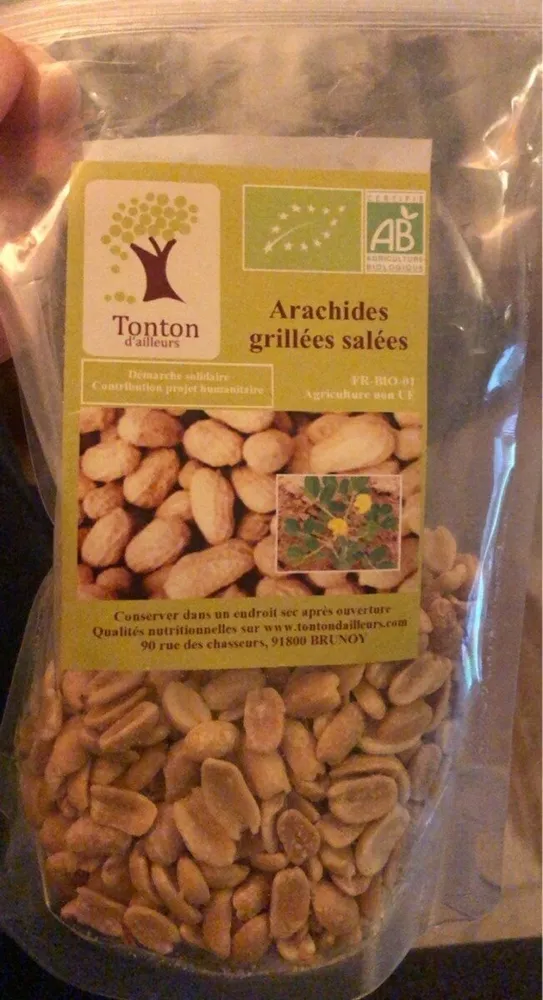 Arachides grillées salées