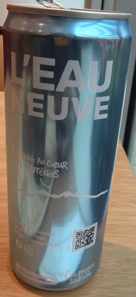 Eau minérale naturelle de montagne