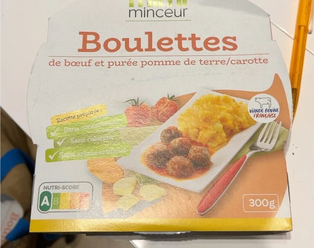 Boulettes de boeuf et purée pomme de terre carotte