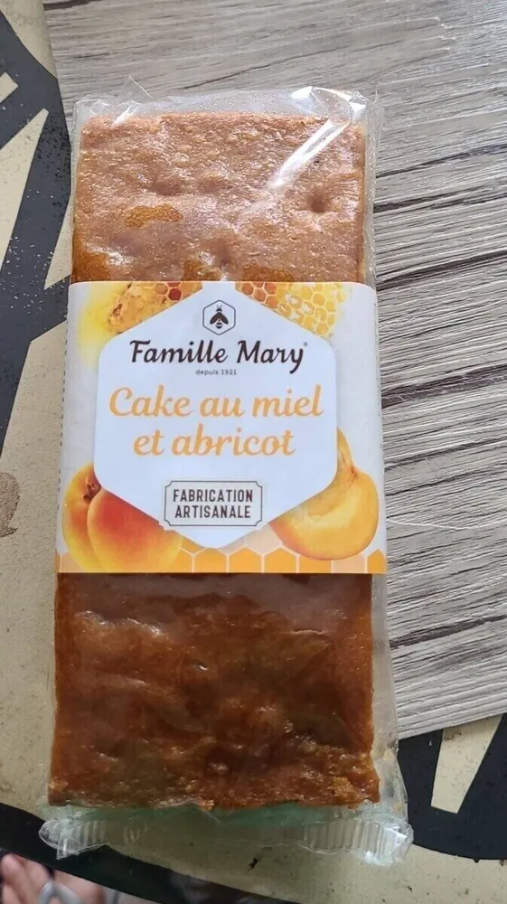 Cake au miel et abricot
