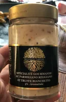 Specialite gourmande au parmigiani reggiano et truffe bianchetto