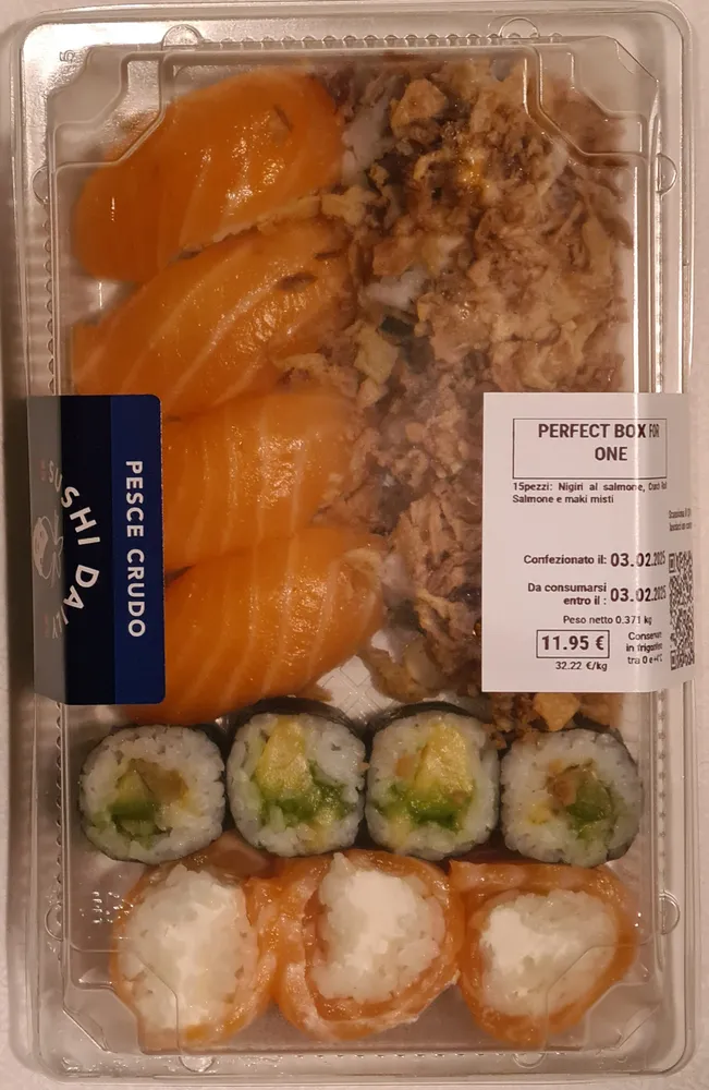 Sushi perfect box for one